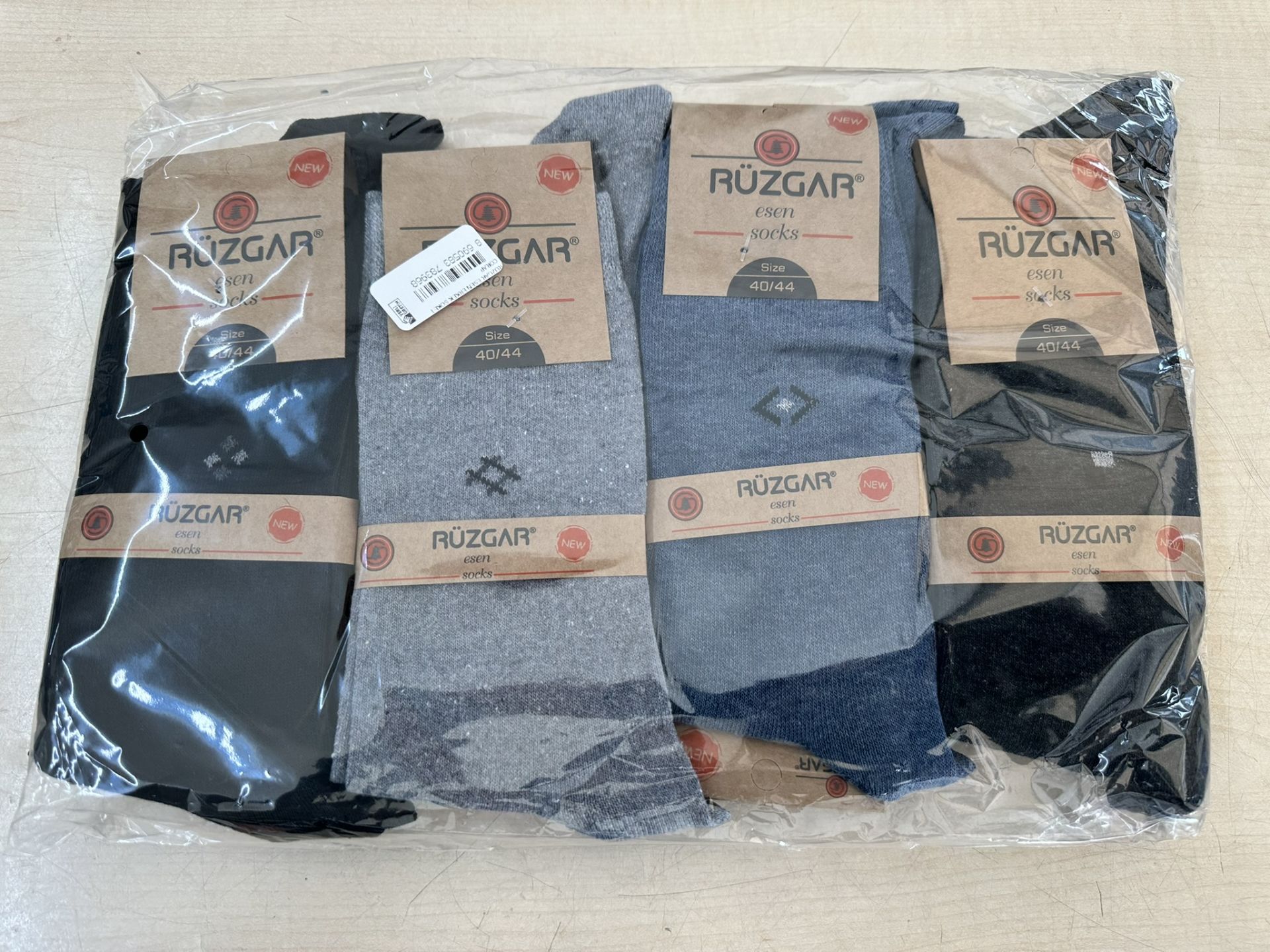 12'li Rüzgar Esen Desenli Likralı Erkek Çorap